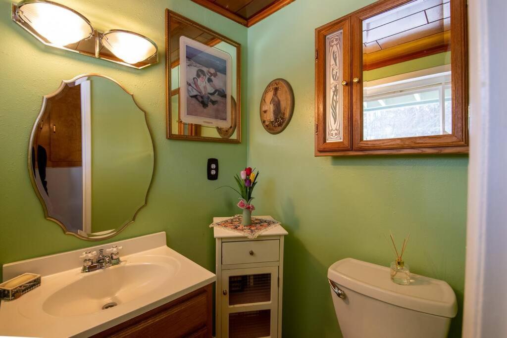 The Mint Cottage With Garden Anchorage Bagian luar foto